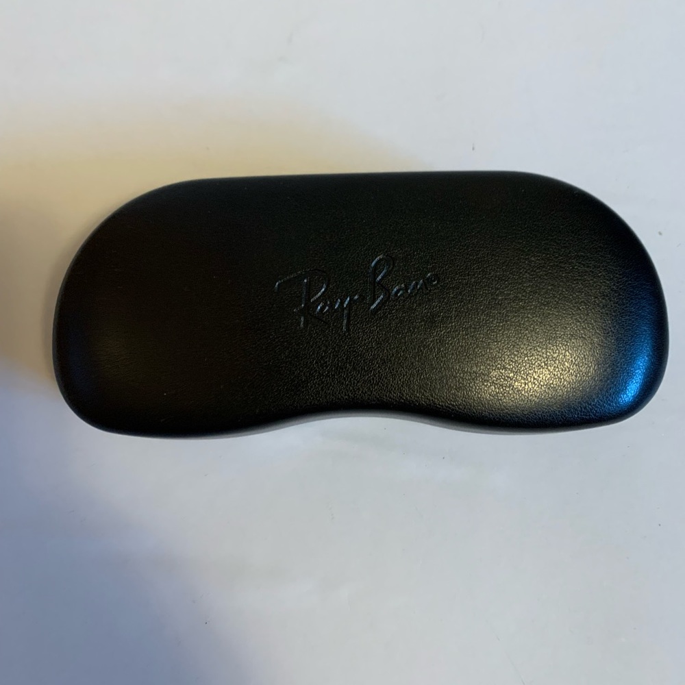 Ray-Ban clamshell case